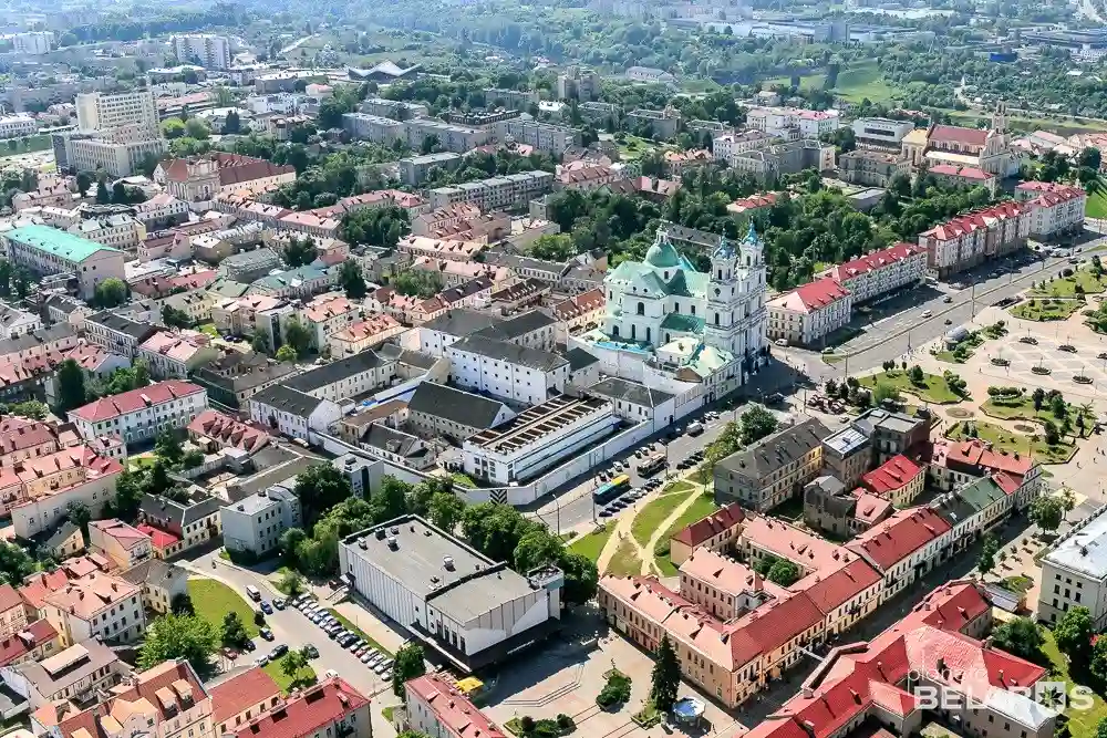 Фон подвала: грузоперевозки в Гродно